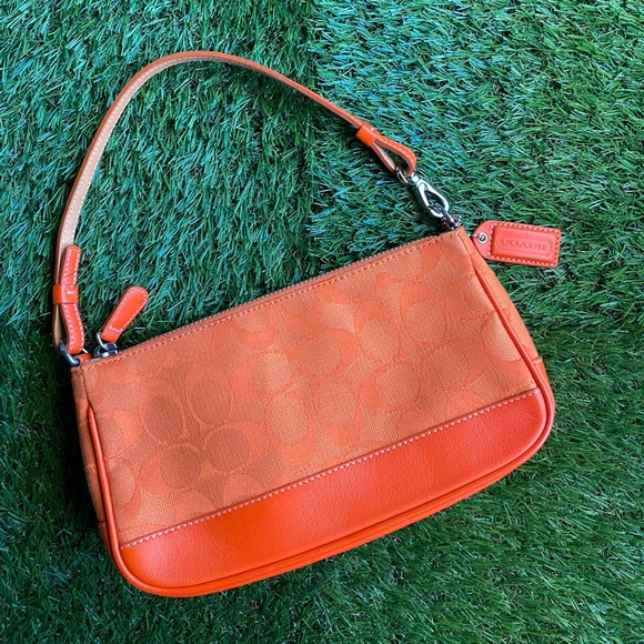 Orange Coach demi purse - Picture 1 of 17
